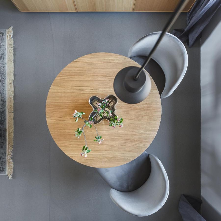 Minimalist. Apartment & Studio Шяуляй Экстерьер фото